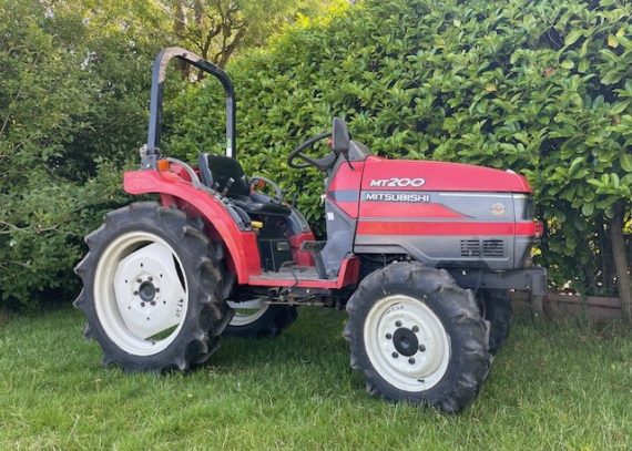 Mitsubishi MT 200 4WD