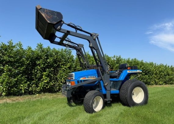 Iseki Landhope 157 met voorlader
